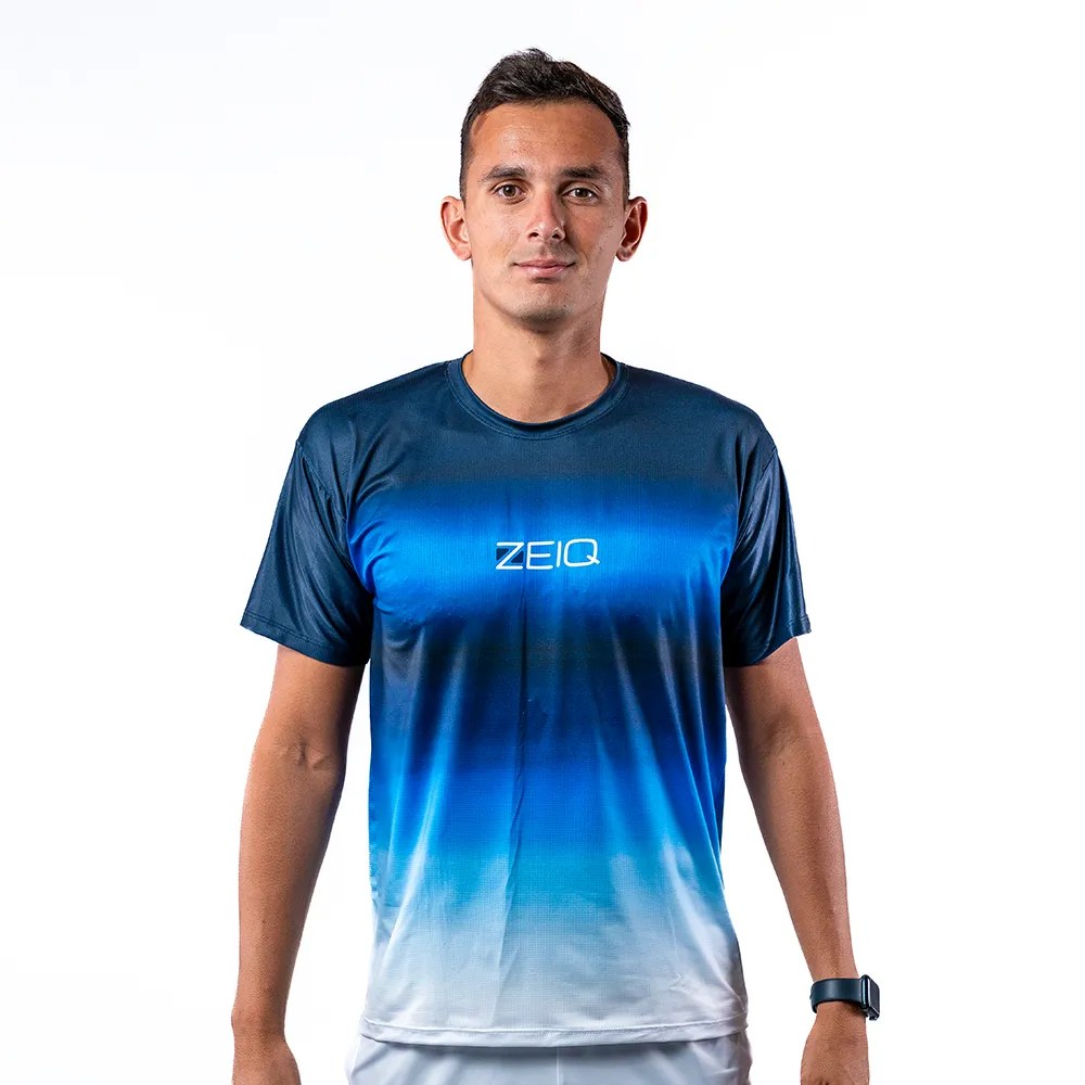 Camiseta Zeiq Degrade Azul Lucas Cherione